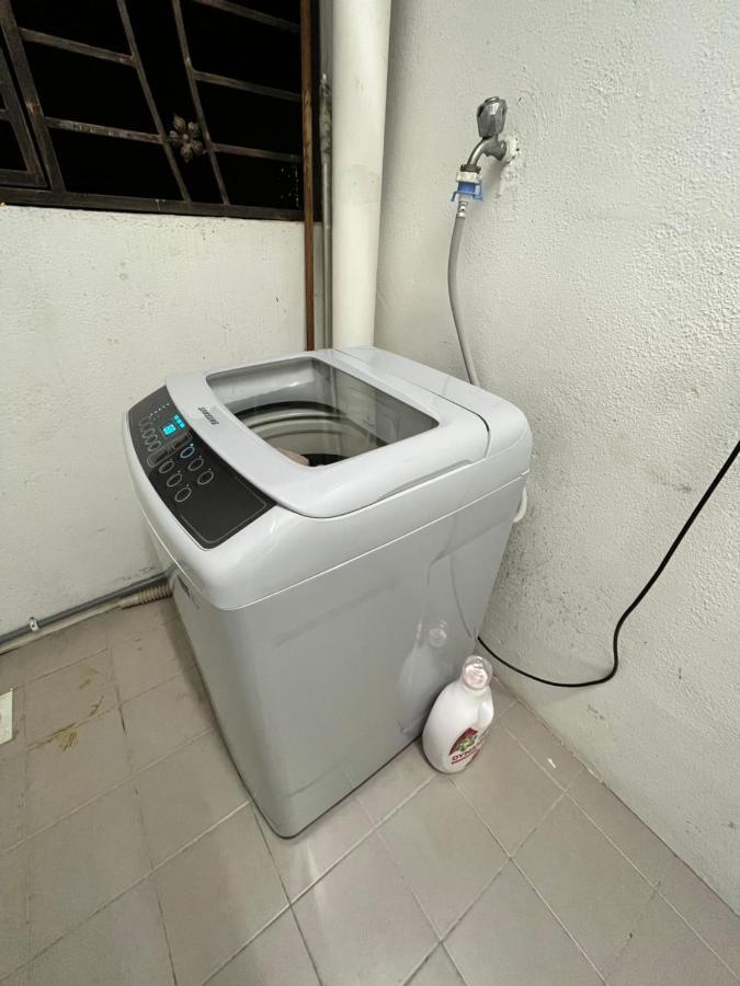 Tropika Homestay Bangi With 3 Bedrooms カジャン エクステリア 写真